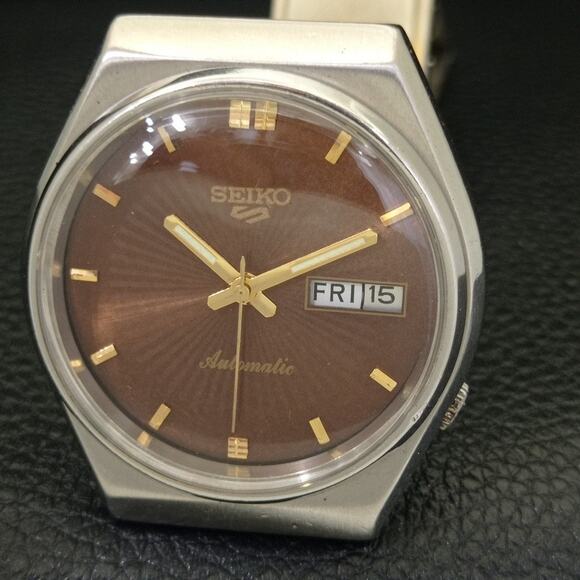 Vintage 1978 Seiko Automatic Mens Silver Watch W/daydate & Brown accents - Picture 3 of 10